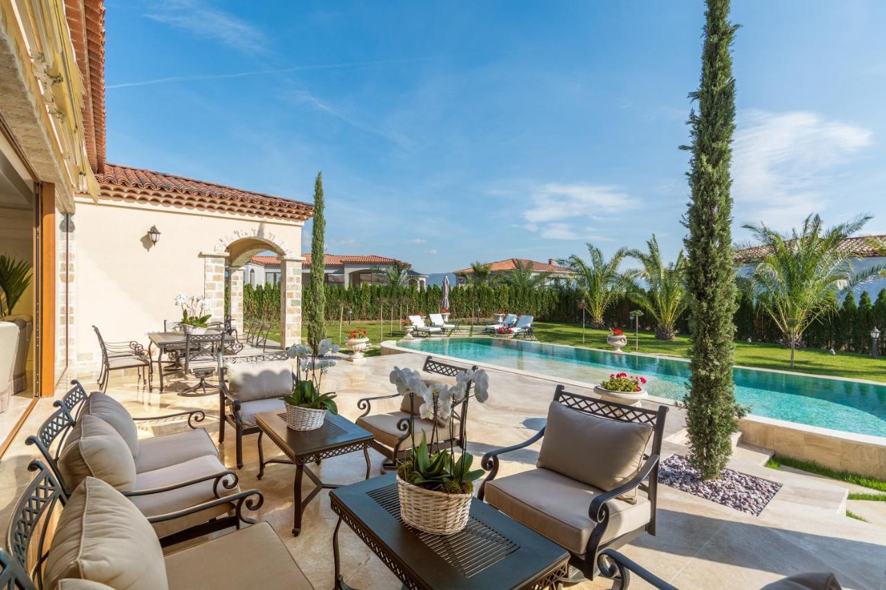 Eden Park Luxury Villas 써니비치 외부 사진