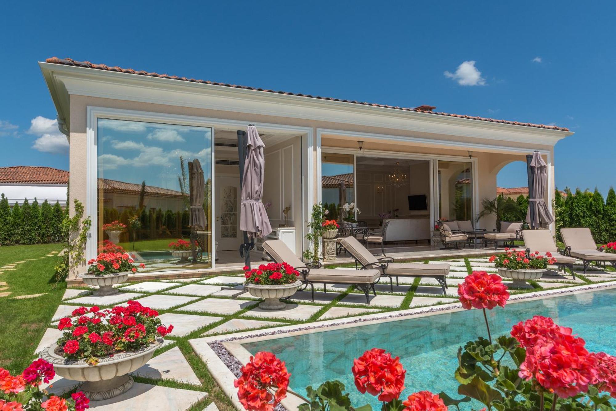 Eden Park Luxury Villas 써니비치 객실 사진